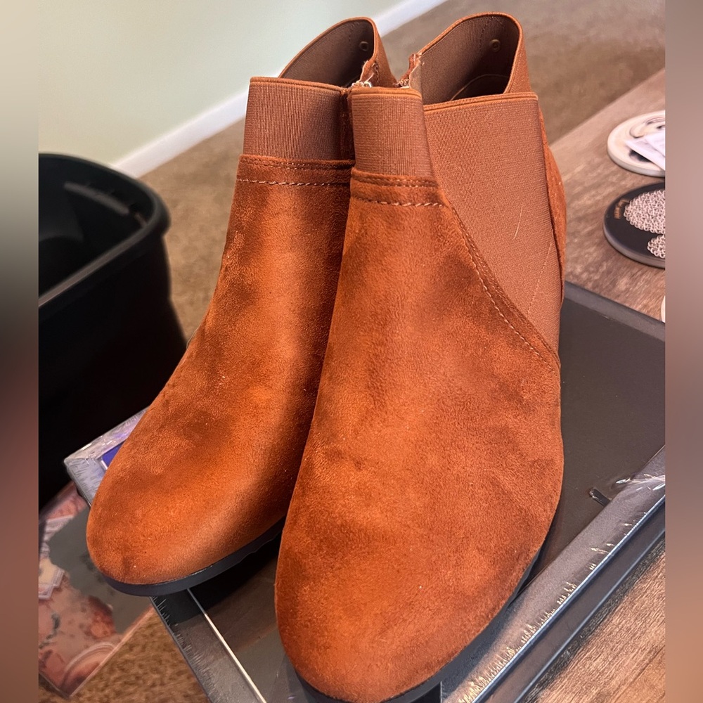 Wide wedge booties